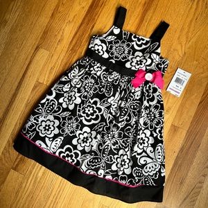 Girls Size 6 NWT Dress
